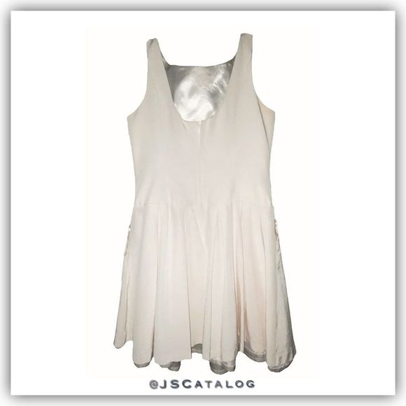 WHBM White with Black Embroidery Scoop Neck Fit & Flare Sleeveless Dress - EUC - - Picture 2 of 9